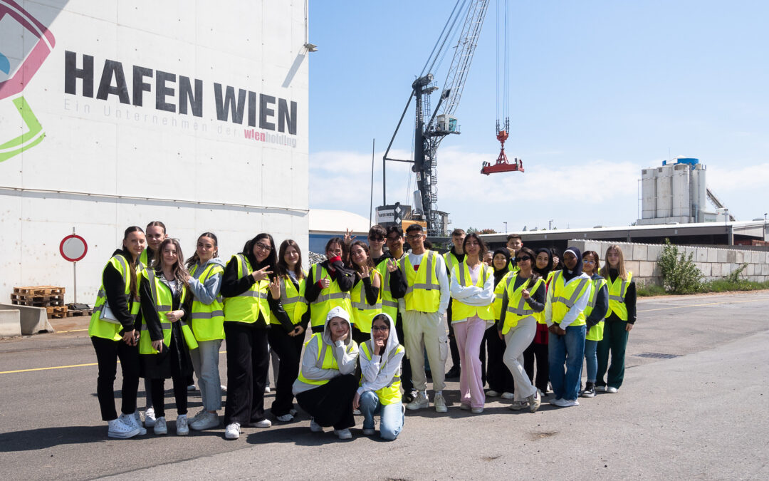 Schiff Ahoi! 2AK beim Hafen Wien