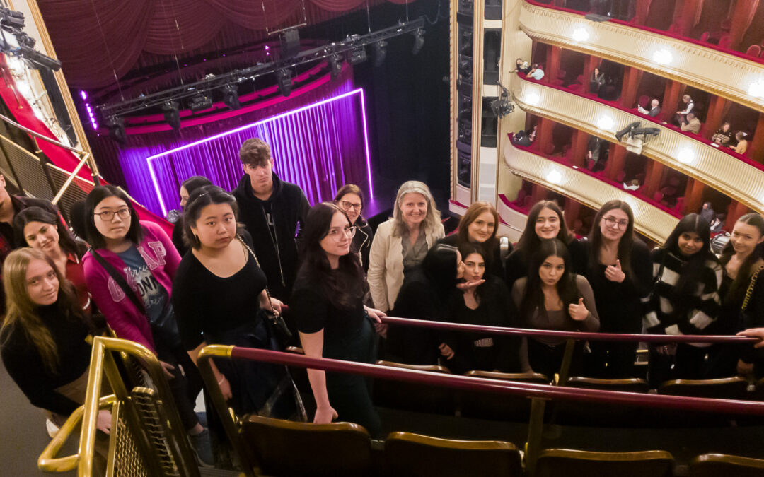 Die ganze Welt ist Bühne: “10er TheaterAbo” im Burgtheater!