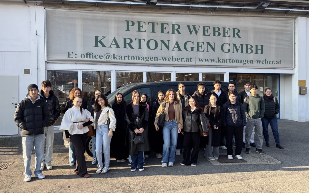 4BK zu Besuch bei Peter Weber Kartonagen